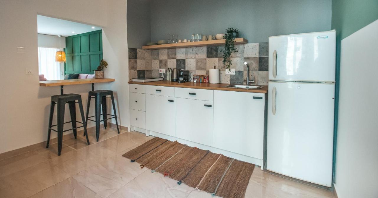 The Green Apartment Ларнака Екстер'єр фото