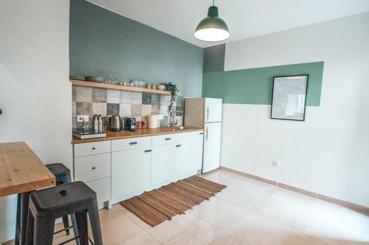 The Green Apartment Ларнака Екстер'єр фото